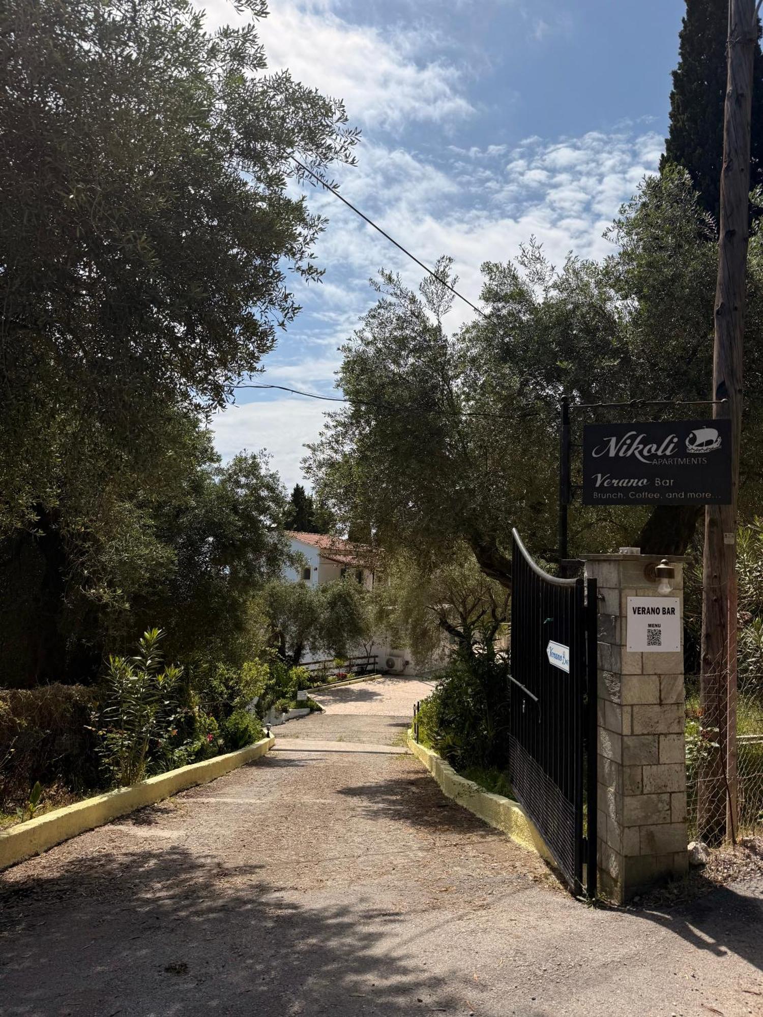 בניטסס Nikoli Apartments מראה חיצוני תמונה